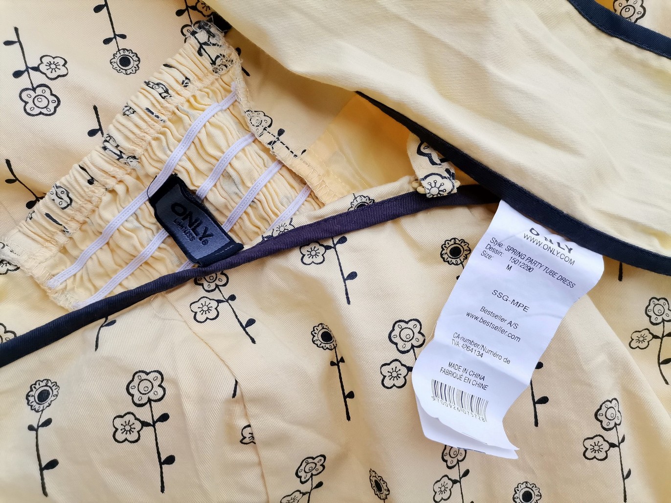 Only Rozmiar M Kolor Żółty Halter Sukienka A-Line Bezrękawnik Do Kolan Materiał Bawełna Only Rozmiar M Kolor Żółty Halter Sukienka A-Line Bezrękawnik Do Kolan Materiał Bawełna