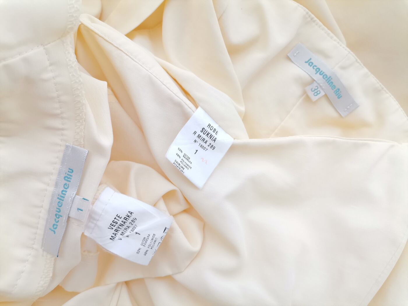Jacqueline Riu Rozmiar 38 Kolor Kremowy Kołnierz Sukienka Maxi Bezrękawnik Długa Materiał Bawełna Jacqueline Riu Rozmiar 38 Kolor Kremowy Kołnierz Sukienka Maxi Bezrękawnik Długa Materiał Bawełna