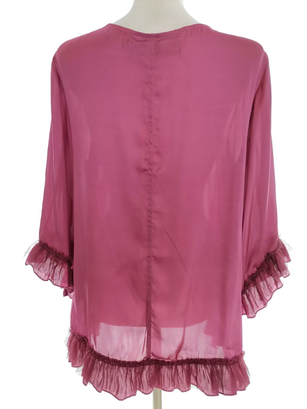 IMG_20220126_115403.jpg Rosebud Rozmiar M Kolor Lawendowy Keyhole Crew Neck Bluzka Rękaw 3/4
