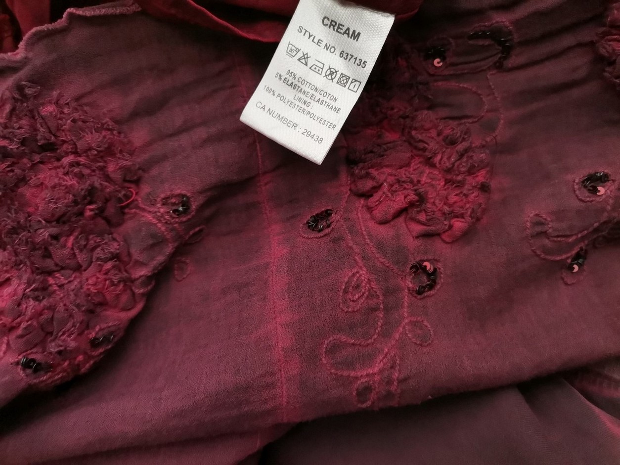 Cream Rozmiar 42 Kolor Purpurowy W serek Sukienka Prostokątna Długi rękaw Do Kolan Materiał Bawełna Cream Rozmiar 42 Kolor Purpurowy W serek Sukienka Prostokątna Długi rękaw Do Kolan Materiał Bawełna