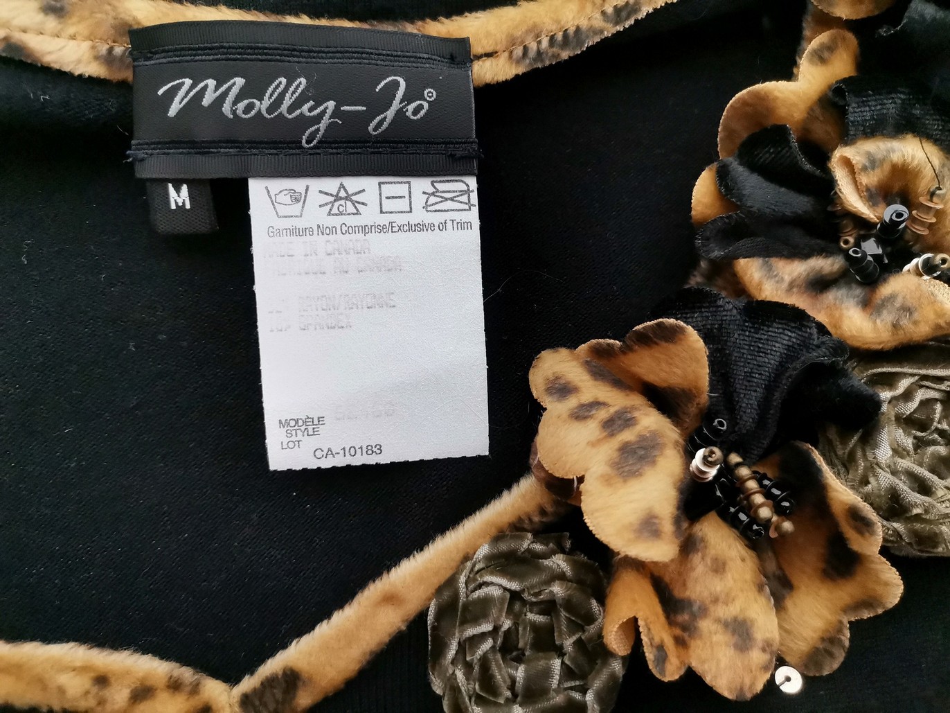IMG_20220127_142756.jpg Molly-jo Rozmiar M Kolor Czarny W serek Bluzka Długi rękaw Materiał Rayon