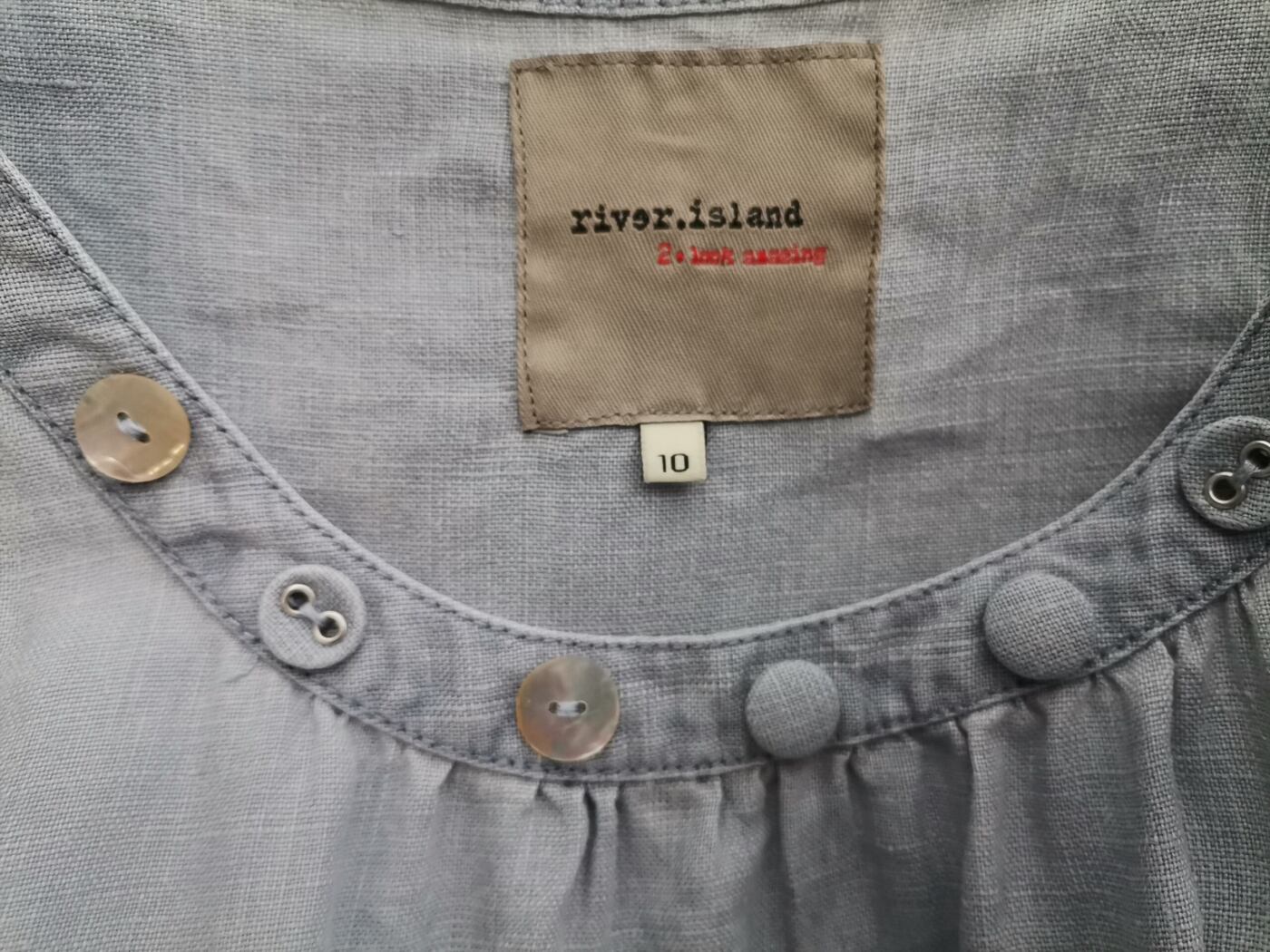 River island Rozmiar 10 (36) Kolor Niebieski Okrągły dekolt Sukienka Mini Bezrękawnik Krótka Materiał Len 100% River island Rozmiar 10 (36) Kolor Niebieski Okrągły dekolt Sukienka Mini Bezrękawnik Krótka Materiał Len 100%
