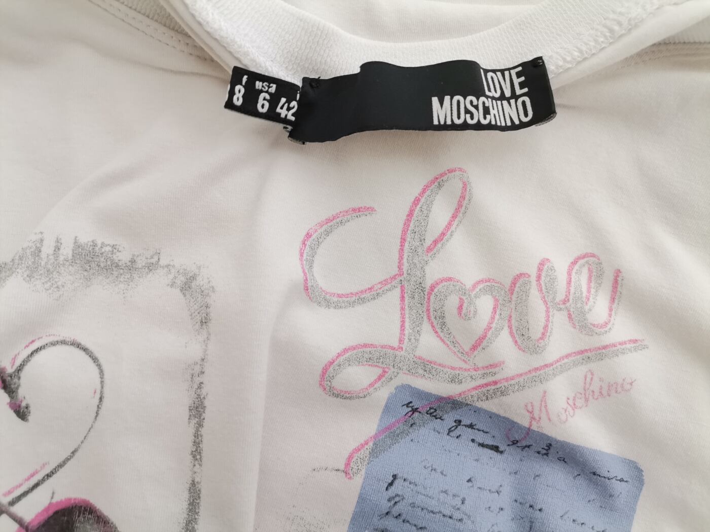 Love Moschino Rozmiar 38 Kolor Biały Okrągły dekolt Bluzka Długi rękaw Materiał Bawełna