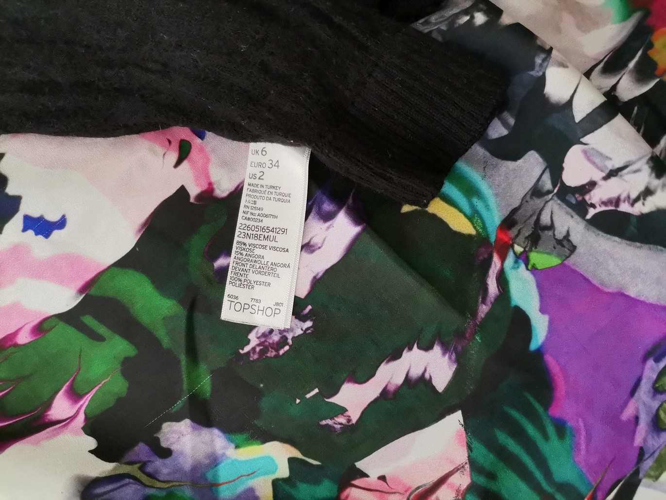 IMG_20220217_110848.jpg Topshop Rozmiar 6 (34) Kolor Czarny W łódkę Bluzka Długi rękaw Materiał Wiskoza