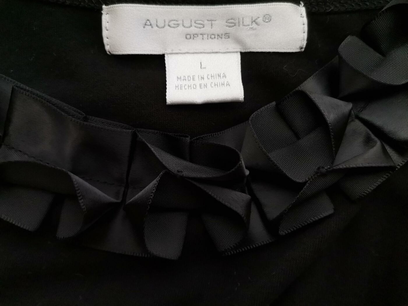 IMG_20220221_142957.jpg AUGUST SILK Rozmiar L Kolor Czarny Okrągły dekolt Bluzka Rękaw 3/4