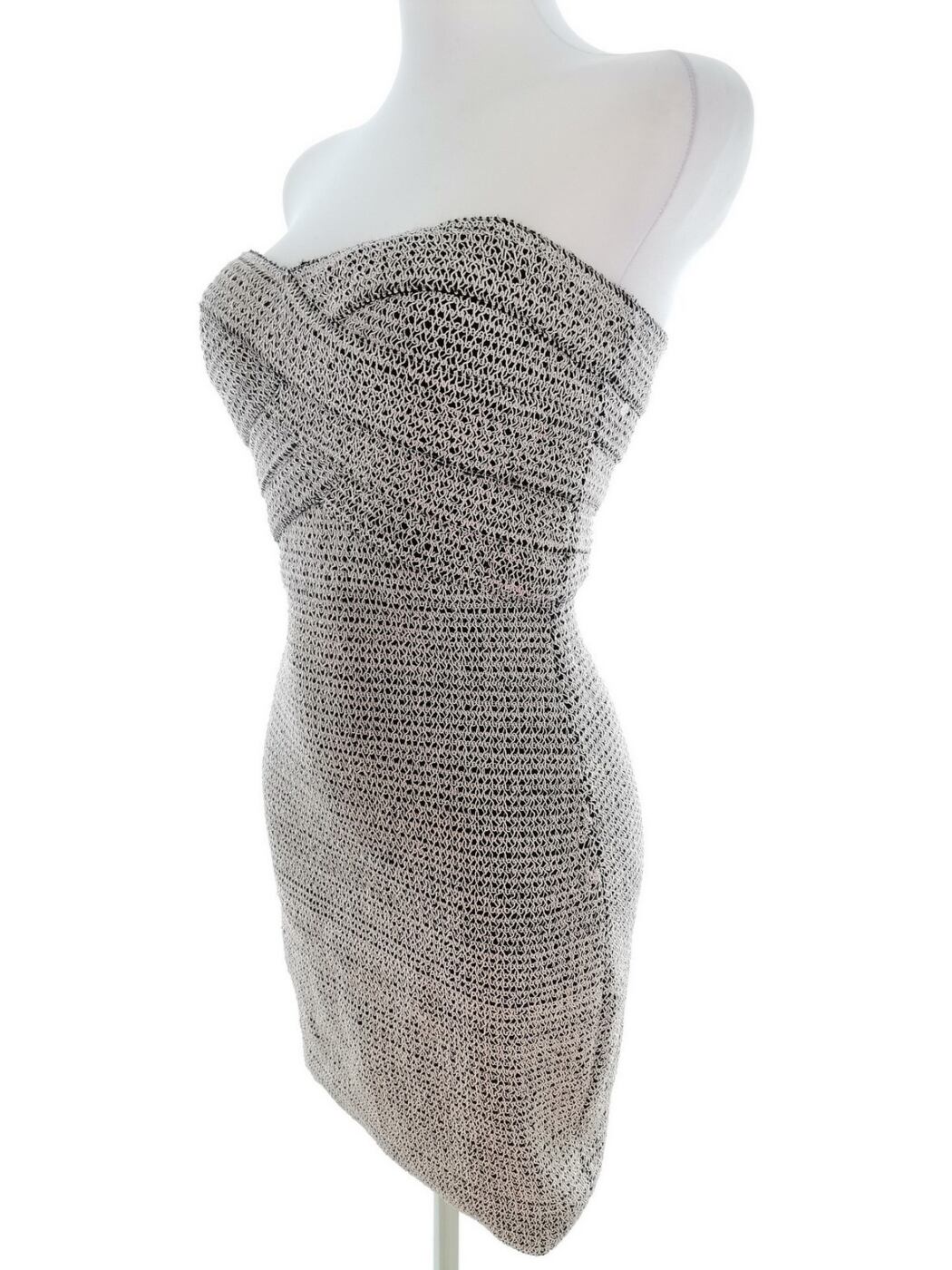 WOW Couture Rozmiar M (36) Kolor Kremowy Dekolt Serce Sukienka Bodycon Bezrękawnik Krótka