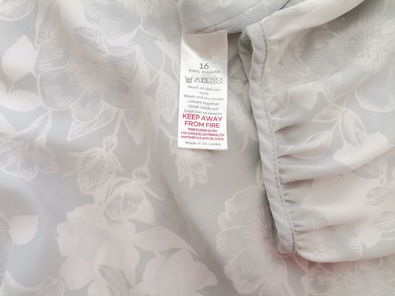 IMG_20220224_123917.jpg BONMARCHE Rozmiar 16 (44) Kolor Szary Okrągły dekolt Bluzka Rękaw 3/4