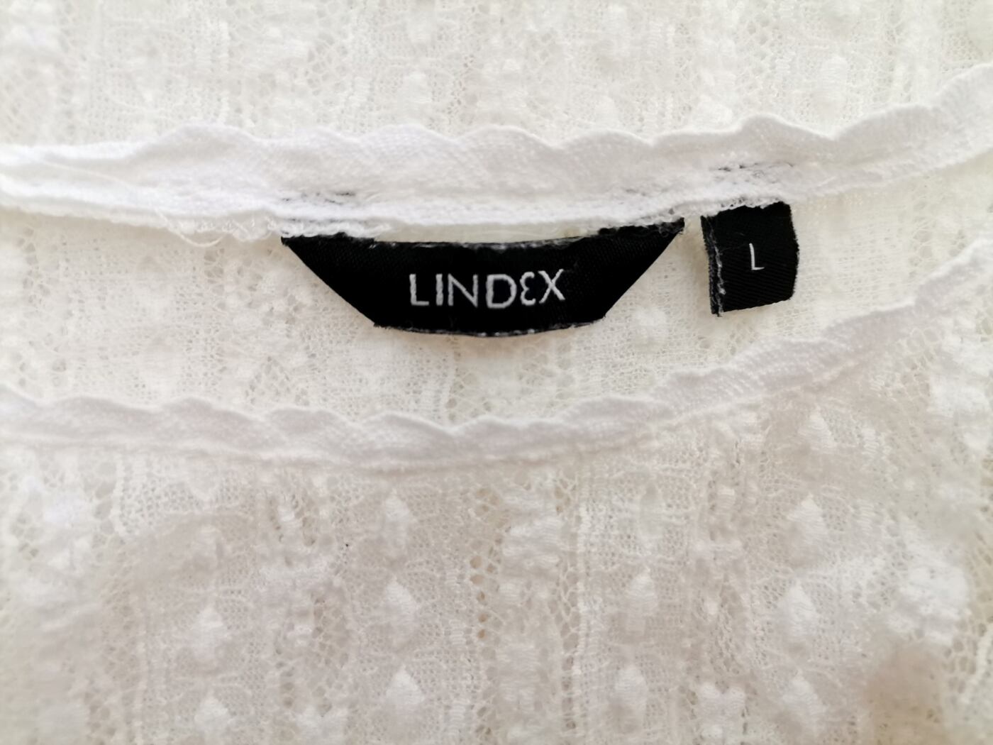 IMG_20220301_112753.jpg Lindex Rozmiar L Kolor Biały Okrągły dekolt Bluzka Długi rękaw