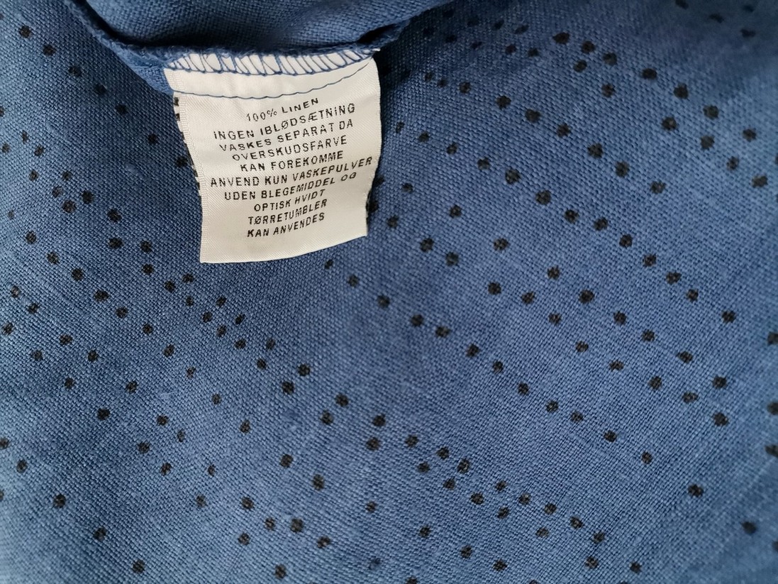 Uno Rozmiar ONE SIZE (42/44) Kolor Niebieski Grochy Okrągły dekolt Sukienka Prostokątna Bezrękawnik Midi Materiał Len 100% Uno Rozmiar ONE SIZE (42/44) Kolor Niebieski Grochy Okrągły dekolt Sukienka Prostokątna Bezrękawnik Midi Materiał Len 100%