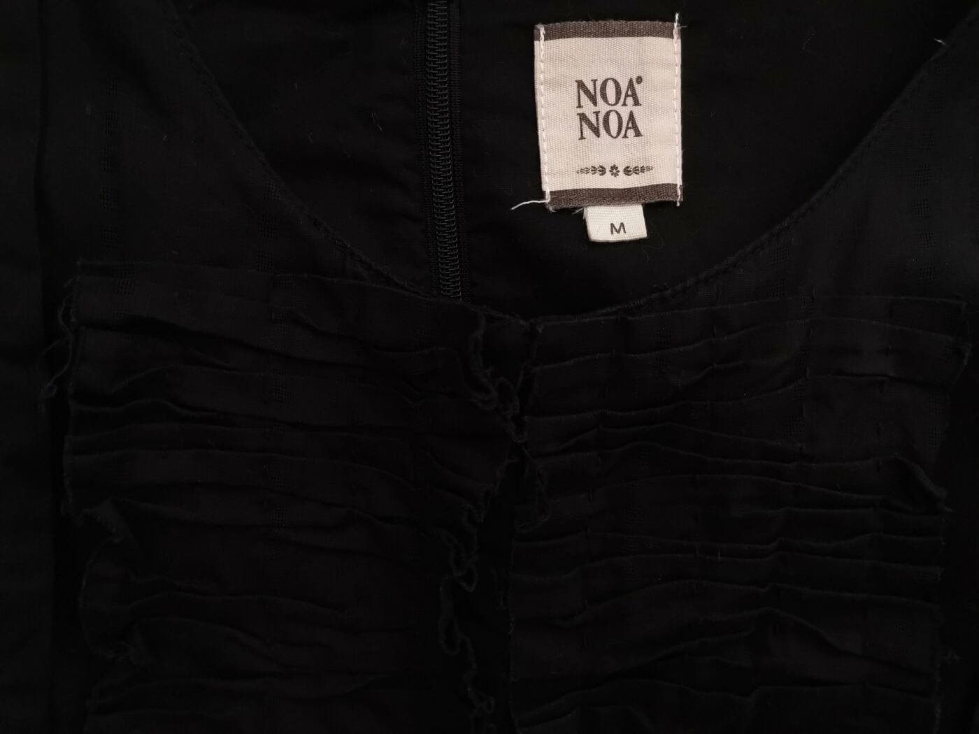Noa noa Rozmiar M Kolor Czarny Okrągły dekolt Sukienka Ołówkowa Bezrękawnik Do Kolan Materiał Wełna Noa noa Rozmiar M Kolor Czarny Okrągły dekolt Sukienka Ołówkowa Bezrękawnik Do Kolan Materiał Wełna