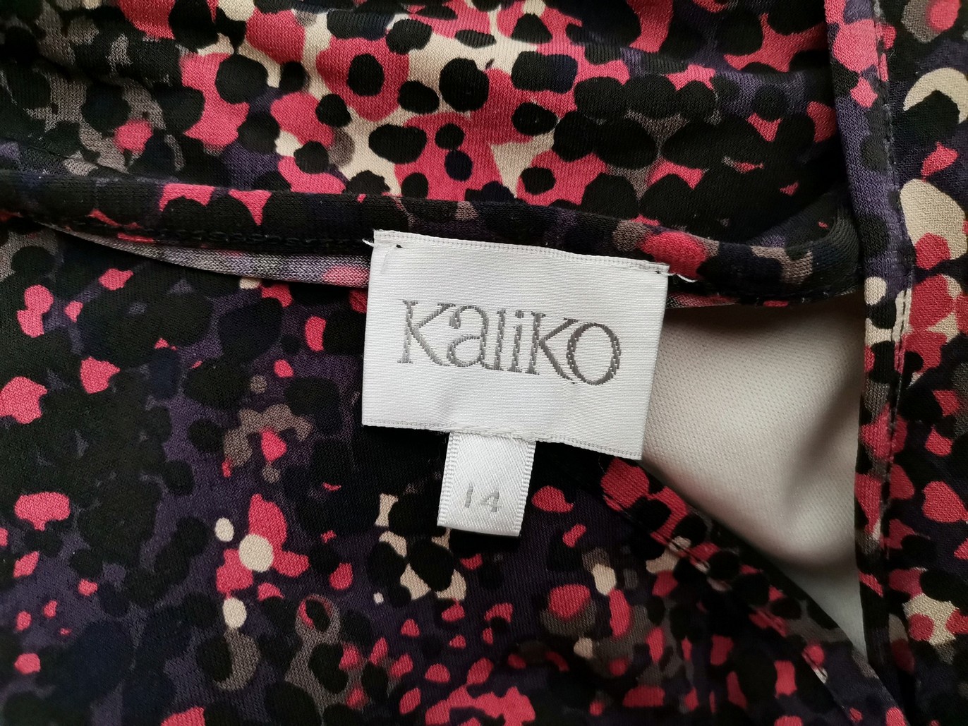 Kaliko Rozmiar 14 (42) Kolor Czarny Okrągły dekolt Tunika Bluzka Rękaw 3/4
