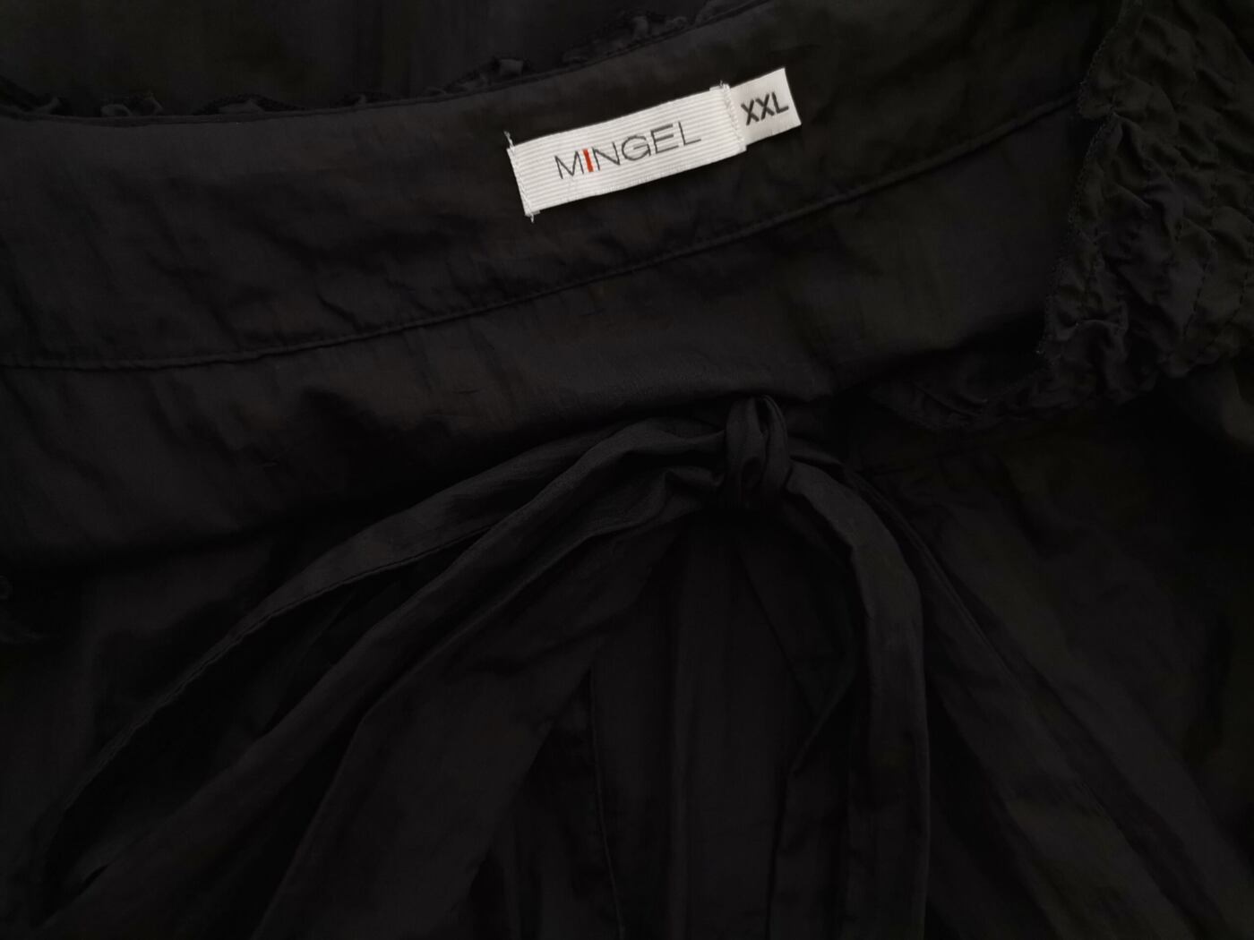 Mingel Rozmiar XXL Kolor Czarny W serek Zawijana Tunika Bluzka Rękaw 3/4 Mingel Rozmiar XXL Kolor Czarny W serek Zawijana Tunika Bluzka Rękaw 3/4
