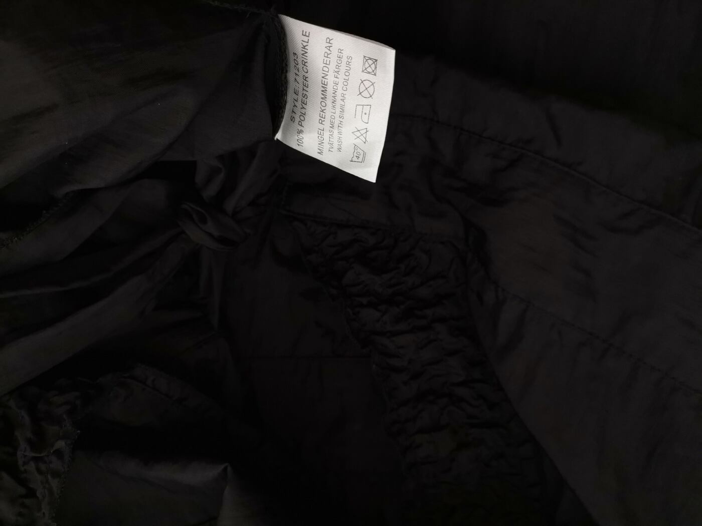 Mingel Rozmiar XXL Kolor Czarny W serek Zawijana Tunika Bluzka Rękaw 3/4 Mingel Rozmiar XXL Kolor Czarny W serek Zawijana Tunika Bluzka Rękaw 3/4