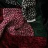 Vintage Rozmiar 42/44 Kolor Czarny Okrągły dekolt Sukienka Maxi Długi rękaw Długa Materiał Wiskoza 100%