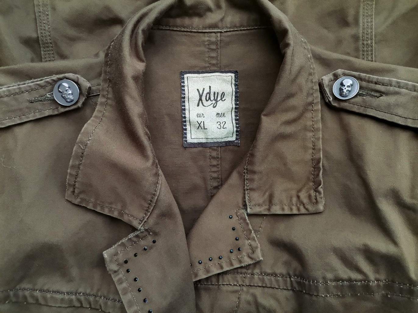 IMG_20220406_132629.jpg Xdye Rozmiar XL (38/40) Kolor Khaki Kurtka Długi rękaw Materiał Bawełna 100%