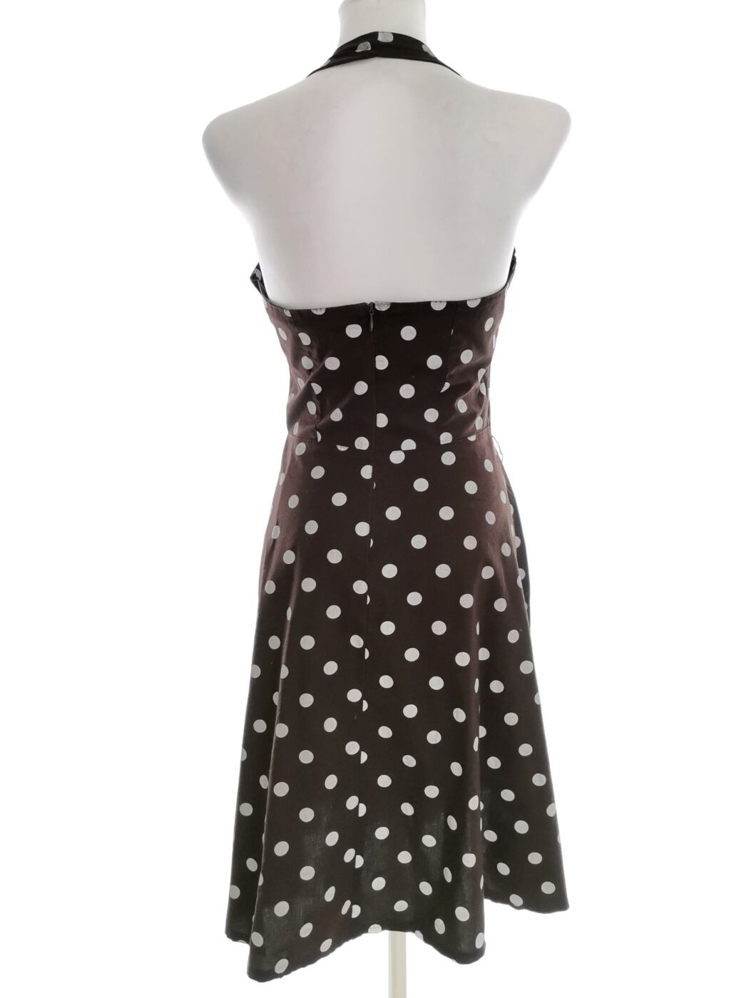 Rinascimento Rozmiar 34/36 Kolor Brązowy Grochy Halter Sukienka A-Line Bezrękawnik Midi Rinascimento Rozmiar 34/36 Kolor Brązowy Grochy Halter Sukienka A-Line Bezrękawnik Midi