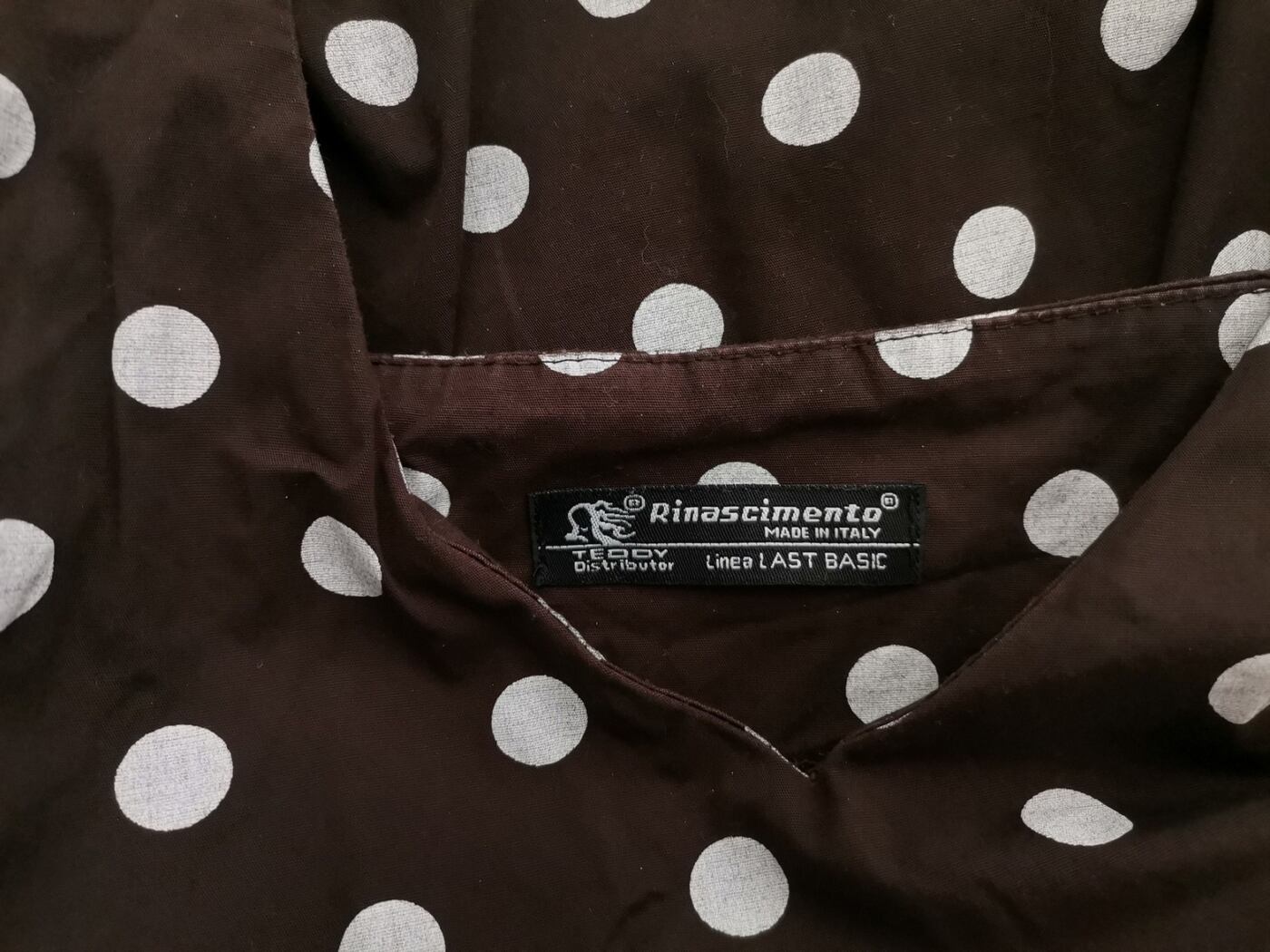 Rinascimento Rozmiar 34/36 Kolor Brązowy Grochy Halter Sukienka A-Line Bezrękawnik Midi Rinascimento Rozmiar 34/36 Kolor Brązowy Grochy Halter Sukienka A-Line Bezrękawnik Midi