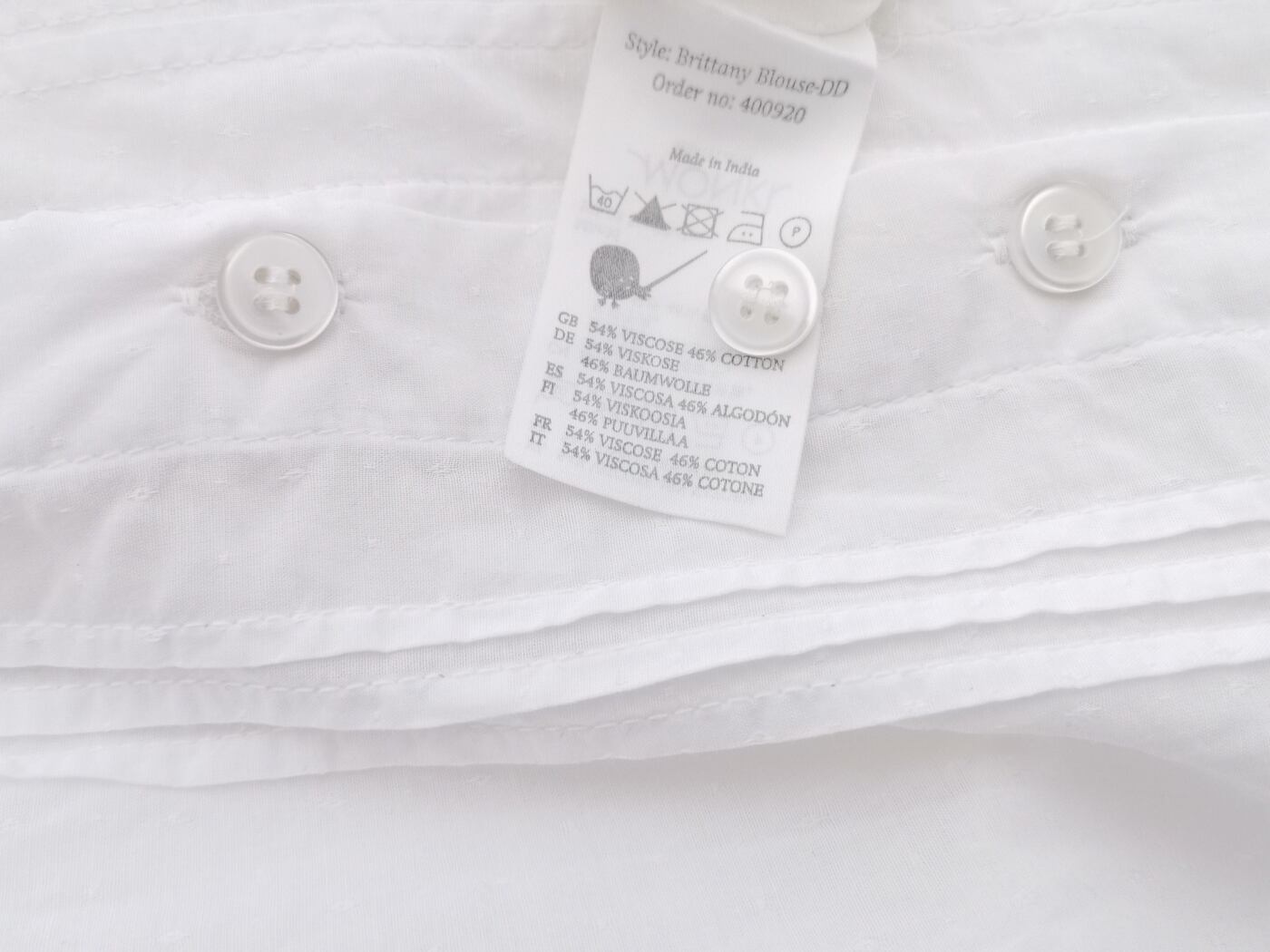 Monki Rozmiar L Kolor Biały Crew Neck Bluzka Zapinana Bezrękawnik Materiał Wiskoza