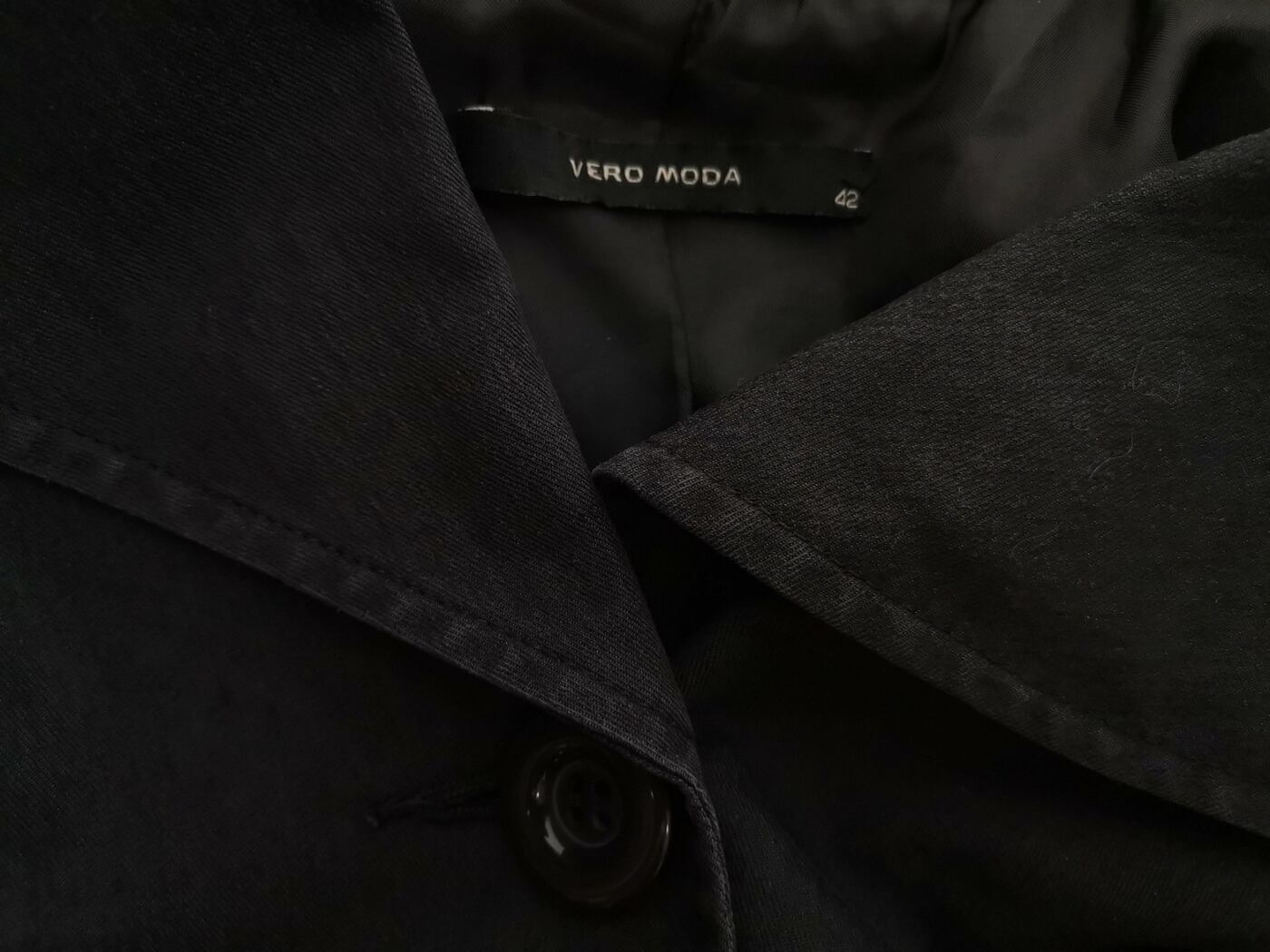 IMG_20220420_122238.jpg Vero moda Rozmiar 42 Kolor Czarny Kołnierz Żakiet z zapięciem Krótki rękaw Materiał Bawełna