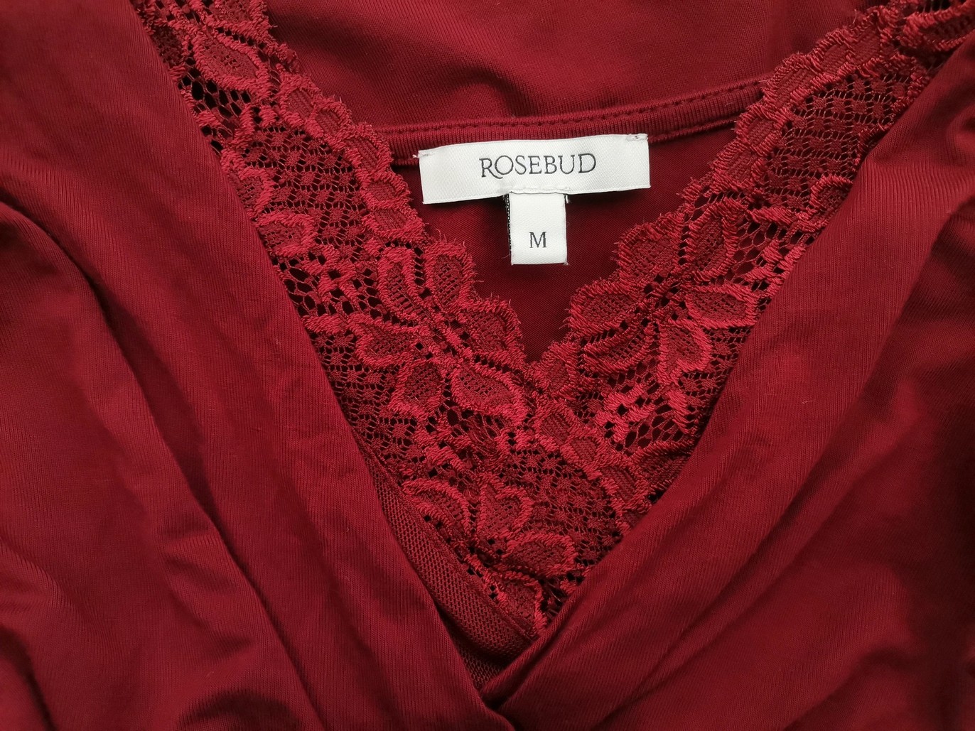 IMG_20220421_104340.jpg Rosebud Rozmiar M Kolor Bordowy W serek Bluzka Peplum Krótki rękaw Materiał Wiskoza