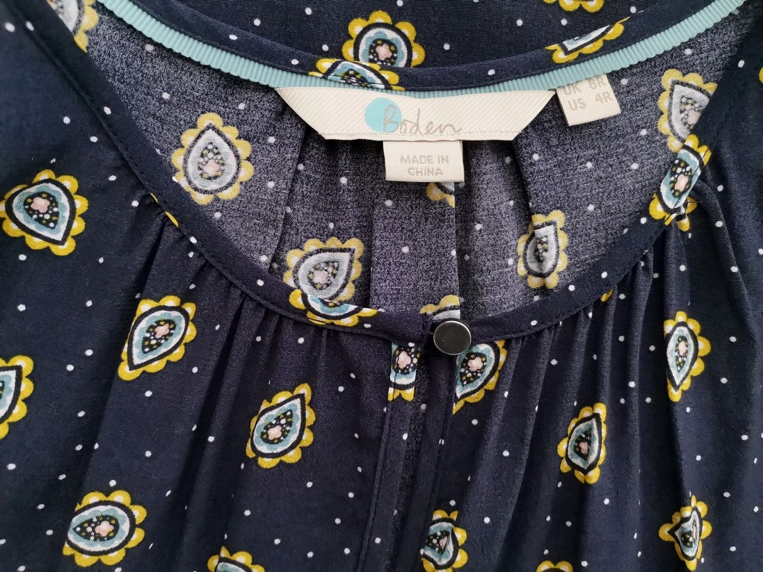 IMG_20220427_134436.jpg Boden Rozmiar 8 (36) Kolor Granatowy Paisley Keyhole Crew Neck Bluzka Krótki rękaw Materiał Wiskoza 100%