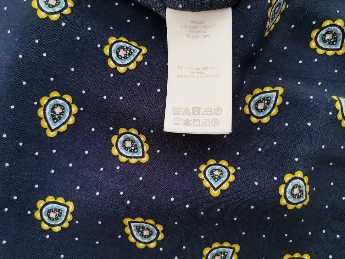 IMG_20220427_134448.jpg Boden Rozmiar 8 (36) Kolor Granatowy Paisley Keyhole Crew Neck Bluzka Krótki rękaw Materiał Wiskoza 100%