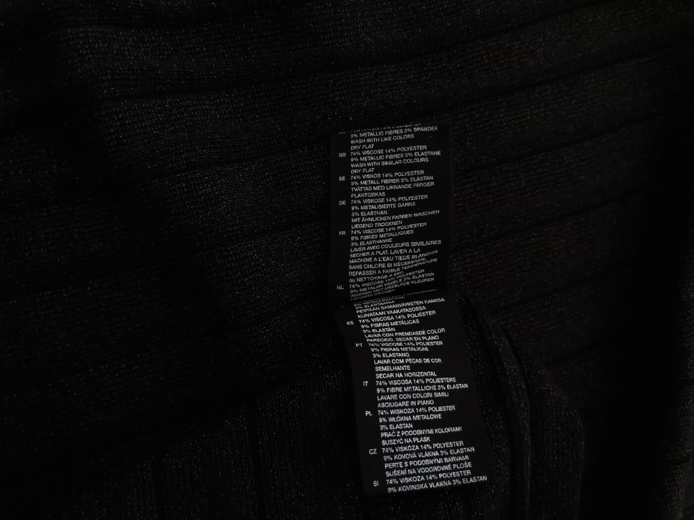 H&m Rozmiar S Kolor Czarny Kwadratowy dekolt Sukienka Prostokątna Bezrękawnik Do Kolan Materiał Wiskoza H&m Rozmiar S Kolor Czarny Kwadratowy dekolt Sukienka Prostokątna Bezrękawnik Do Kolan Materiał Wiskoza