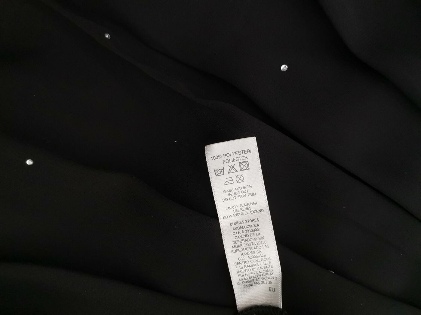 Dunnes Rozmiar 12 (40) Kolor Czarny Okrągły dekolt Sukienka Sheath Bezrękawnik Midi Dunnes Rozmiar 12 (40) Kolor Czarny Okrągły dekolt Sukienka Sheath Bezrękawnik Midi