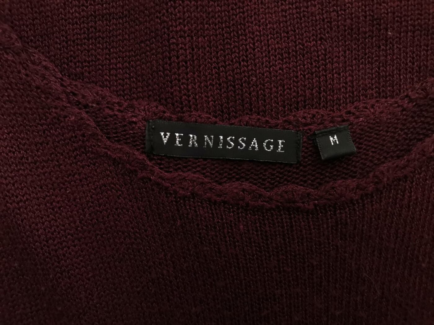 Vernissage Rozmiar M Kolor Purpurowy Okrągły dekolt Sukienka Sweterkowa Bezrękawnik Midi Materiał Rayon 100% Vernissage Rozmiar M Kolor Purpurowy Okrągły dekolt Sukienka Sweterkowa Bezrękawnik Midi Materiał Rayon 100%