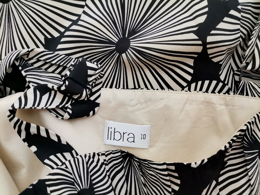 Libra Rozmiar 10 (38) Kolor Beżowy Odkryte Ramiona Sukienka Letnia Bezrękawnik Midi Materiał Jedwab 100% Libra Rozmiar 10 (38) Kolor Beżowy Odkryte Ramiona Sukienka Letnia Bezrękawnik Midi Materiał Jedwab 100%