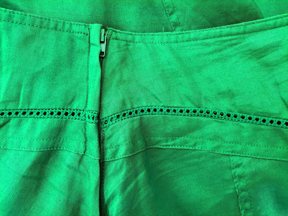 IMG_20220506_133901.jpg Vintage Rozmiar 34/36 Kolor Zielony A-Line Spódnica Midi