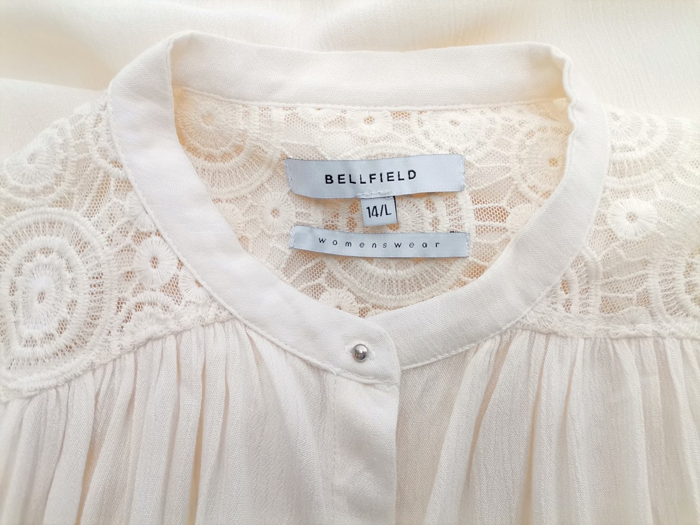 BELLFIELD Rozmiar 14 (42) Crew Neck Tunika Bluzka Krótki rękaw Materiał Wiskoza 100% BELLFIELD Rozmiar 14 (42) Crew Neck Tunika Bluzka Krótki rękaw Materiał Wiskoza 100%
