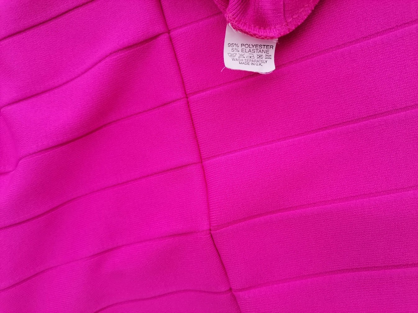 HEADGIRL Rozmiar 34/36 Kolor Różowy W serek Sukienka Bodycon Bezrękawnik Midi HEADGIRL Rozmiar 34/36 Kolor Różowy W serek Sukienka Bodycon Bezrękawnik Midi