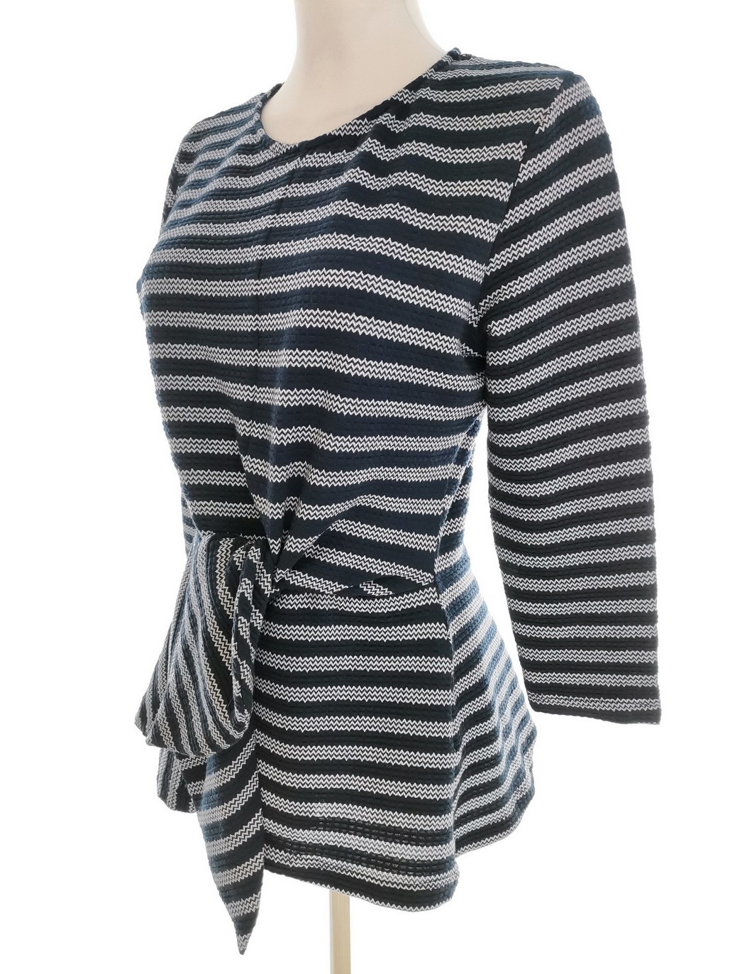IMG_20220517_125021.jpg Savida Rozmiar S (38) Kolor Granatowy Pasy Crew Neck Bluzka Peplum Rękaw 3/4