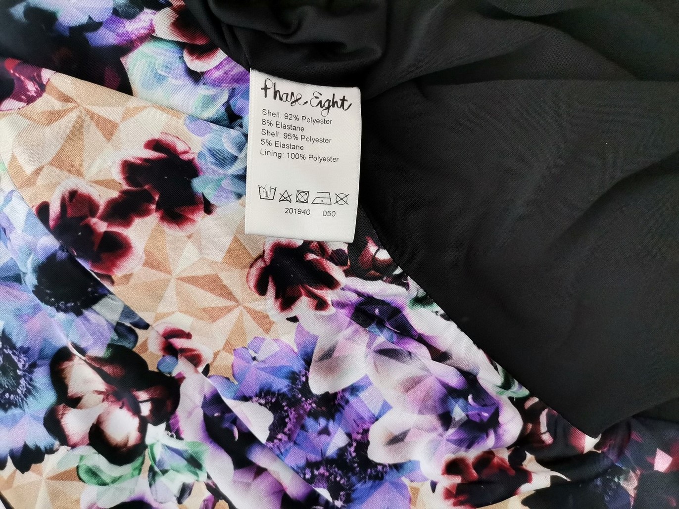Phase eight Rozmiar 14 (42) Kolor Czarny W serek Sukienka Prostokątna Bezrękawnik Midi Phase eight Rozmiar 14 (42) Kolor Czarny W serek Sukienka Prostokątna Bezrękawnik Midi