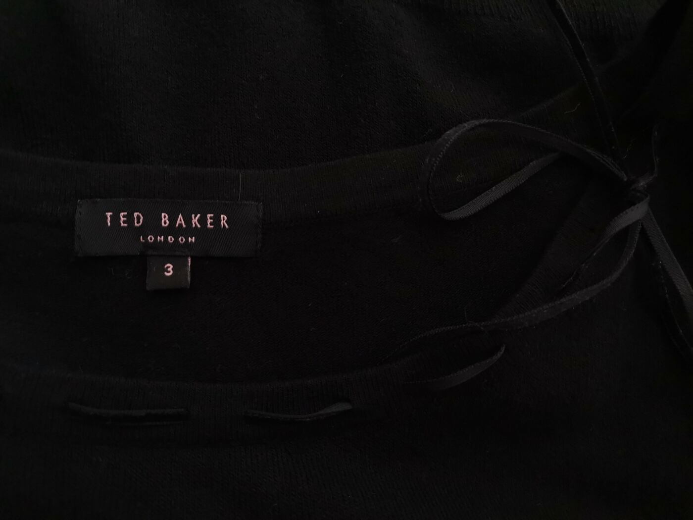 IMG_20220523_125425.jpg Ted Baker Rozmiar 3 (38) Kolor Czarny W łódkę Bluzka Krótki rękaw Materiał Wiskoza