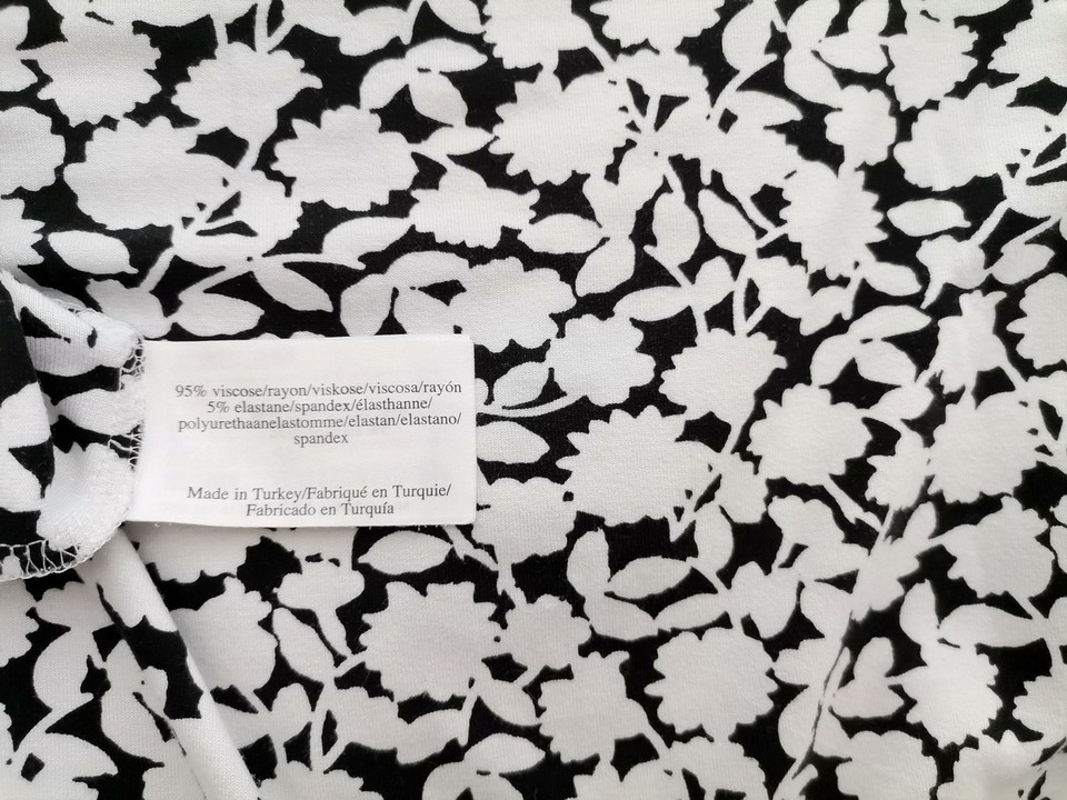 IMG_20220523_143004.jpg Laura ashley Rozmiar 14 (40) Kolor Kremowy Roślinny Liście W serek Bluzka Krótki rękaw Materiał Wiskoza