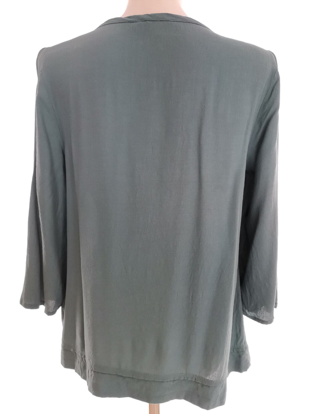 Monsoon Rozmiar 10 (38) Kolor Niebieski Keyhole Crew Neck Bluzka Rękaw 3/4 Materiał Wiskoza 100%