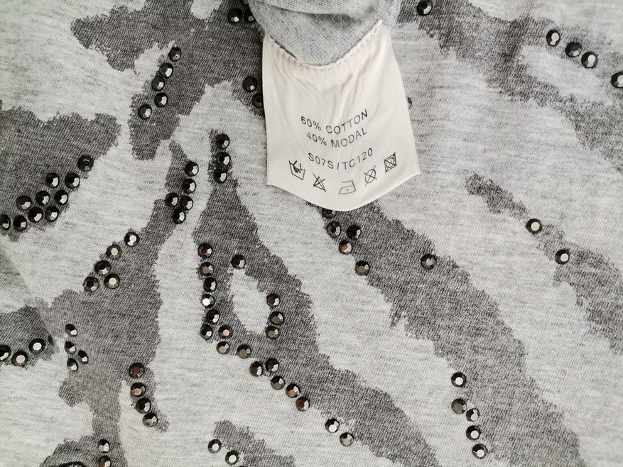Karen MILLEN Rozmiar 10 (38) Kolor Szary W serek Sukienka Sweterkowa Krótki rękaw Do Kolan Materiał Bawełna Karen MILLEN Rozmiar 10 (38) Kolor Szary W serek Sukienka Sweterkowa Krótki rękaw Do Kolan Materiał Bawełna