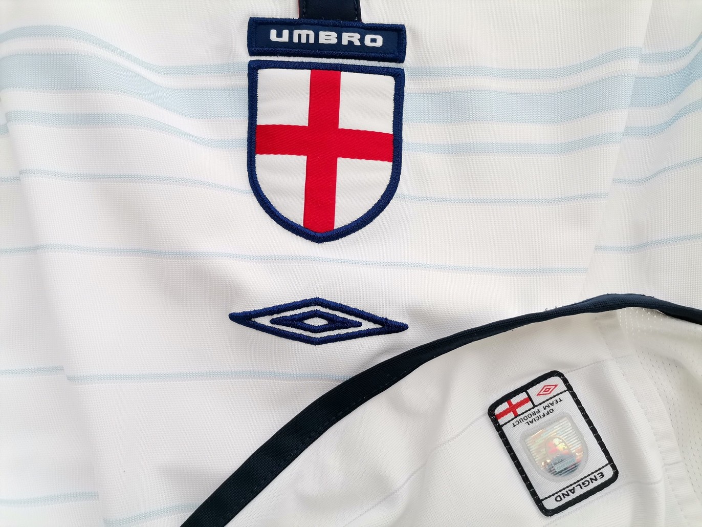 IMG_20220601_112042.jpg Umbro Rozmiar XL Kolor Biały Pasy Męski Sweter Długi rękaw