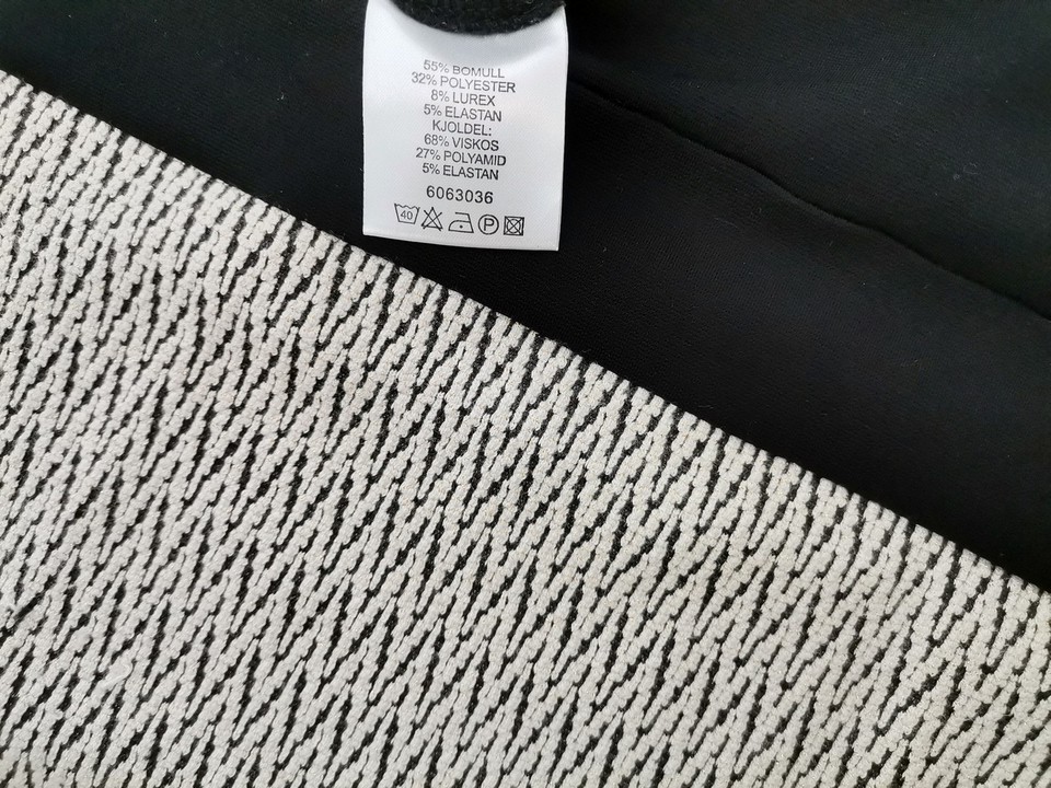 Geena Rozmiar L Kolor Czarny Okrągły dekolt Sukienka Sheath Krótki rękaw Do Kolan Materiał Bawełna Geena Rozmiar L Kolor Czarny Okrągły dekolt Sukienka Sheath Krótki rękaw Do Kolan Materiał Bawełna