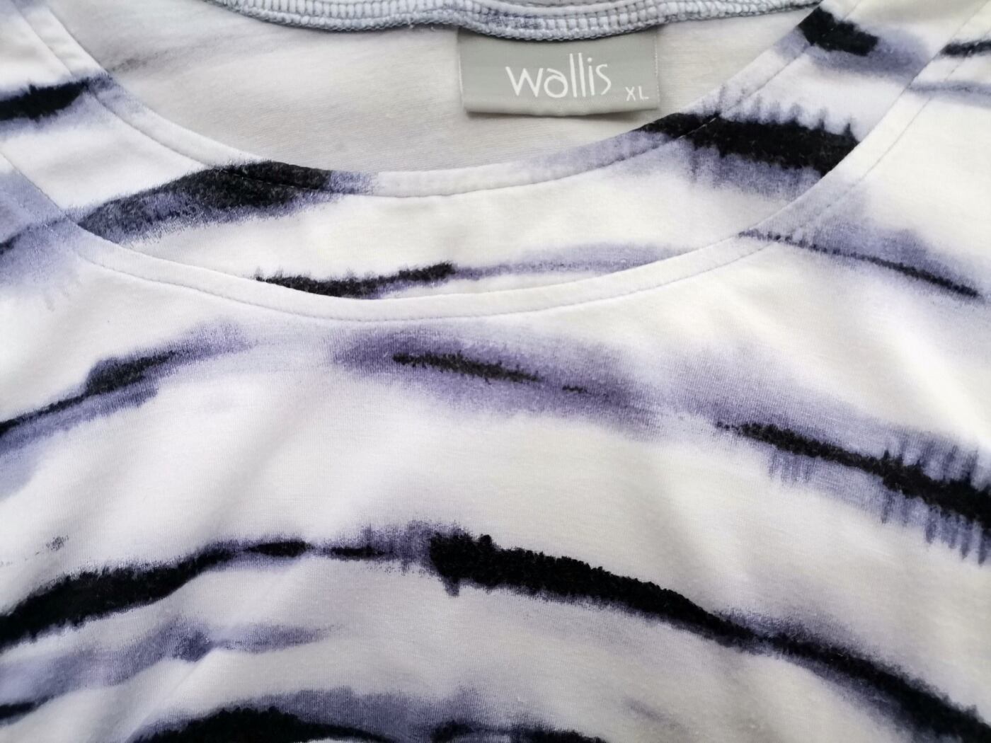 Wallis Rozmiar XL (50) Kolor Niebieski Okrągły dekolt Sukienka Mini Rękaw 3/4 Krótka Materiał Wiskoza Wallis Rozmiar XL (50) Kolor Niebieski Okrągły dekolt Sukienka Mini Rękaw 3/4 Krótka Materiał Wiskoza
