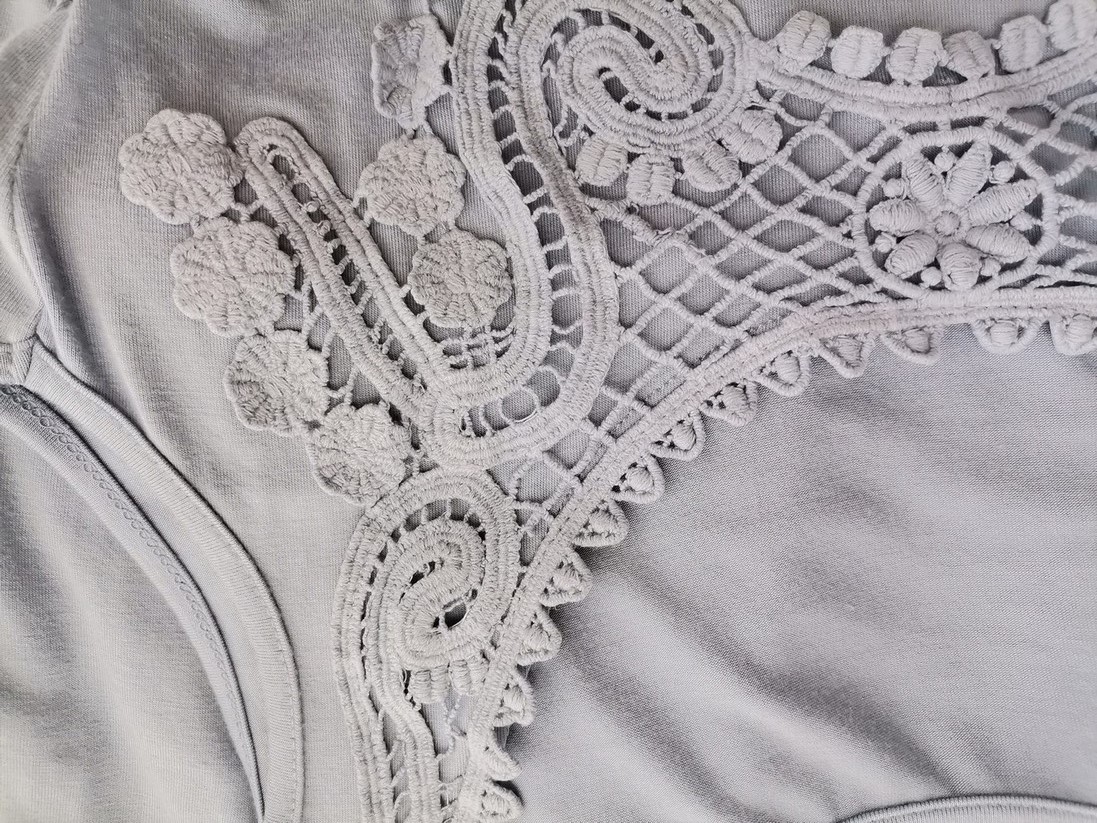 Vintage Rozmiar 34 Kolor Niebieski Okrągły dekolt Sukienka Sheath Bezrękawnik Do Kolan Materiał Wiskoza Vintage Rozmiar 34 Kolor Niebieski Okrągły dekolt Sukienka Sheath Bezrękawnik Do Kolan Materiał Wiskoza