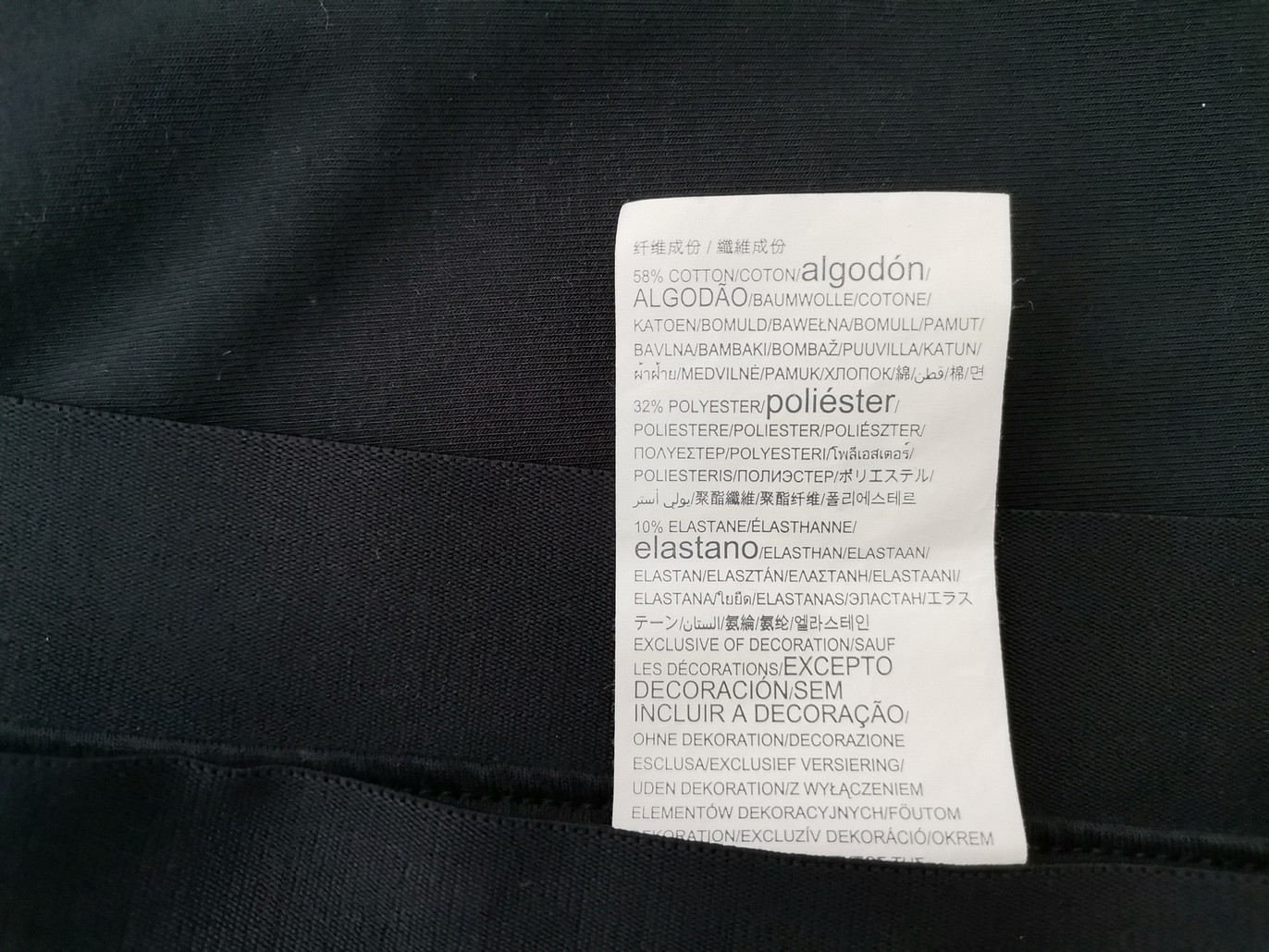 IMG_20220610_131756.jpg Under Armour Rozmiar M Kolor Granatowy Spodnie Casual Materiał Bawełna