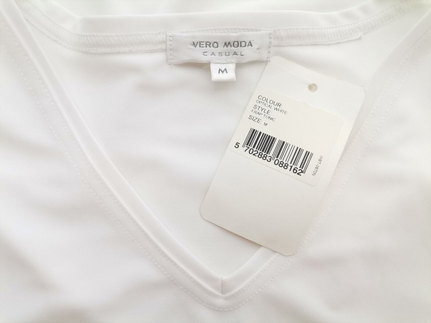 Vero moda Rozmiar M Kolor Biały W serek Tunika Bluzka Bezrękawnik Vero moda Rozmiar M Kolor Biały W serek Tunika Bluzka Bezrękawnik