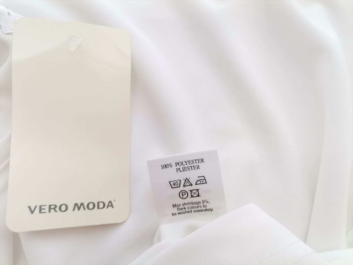 Vero moda Rozmiar M Kolor Biały W serek Tunika Bluzka Bezrękawnik Vero moda Rozmiar M Kolor Biały W serek Tunika Bluzka Bezrękawnik