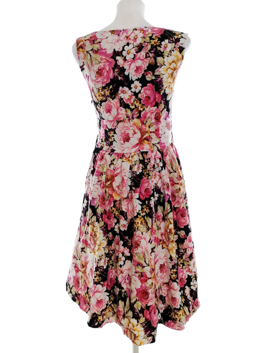 Lindy Bop Vintage Rozmiar 12 (38) Kolor Różowy Odkryte Ramiona Sukienka A-Line Bezrękawnik Do Kolan Materiał Bawełna Lindy Bop Vintage Rozmiar 12 (38) Kolor Różowy Odkryte Ramiona Sukienka A-Line Bezrękawnik Do Kolan Materiał Bawełna