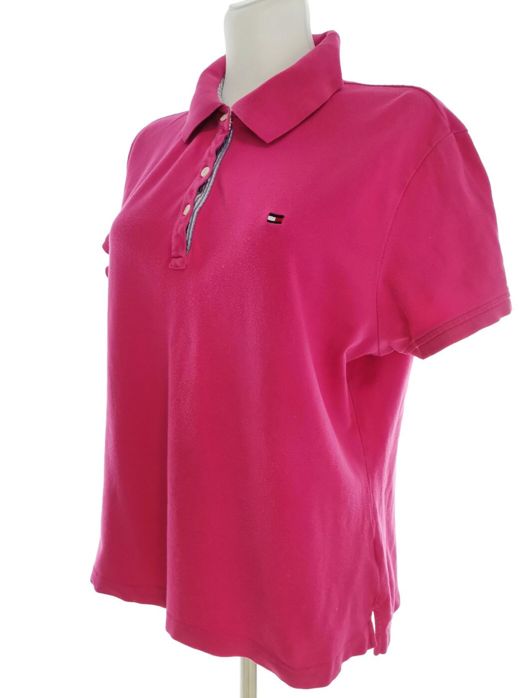 IMG_20220629_113524.jpg Tommy hilfiger Rozmiar XL Kolor Różowy Kołnierz Koszulka Polo Krótki rękaw Materiał Bawełna