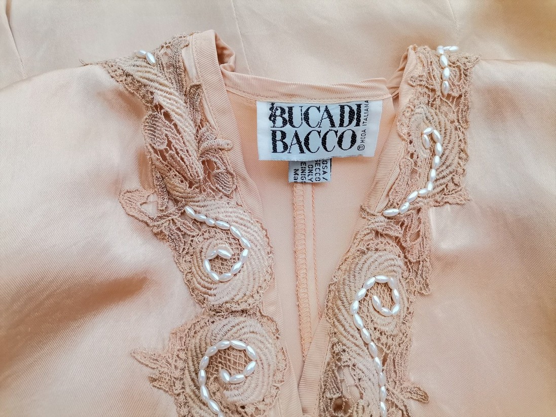 IMG_20220629_123441_0.jpg BUCADI BACCO Rozmiar 42/44 Kolor Pudrowy W serek Bluzka Zawijana Długi rękaw