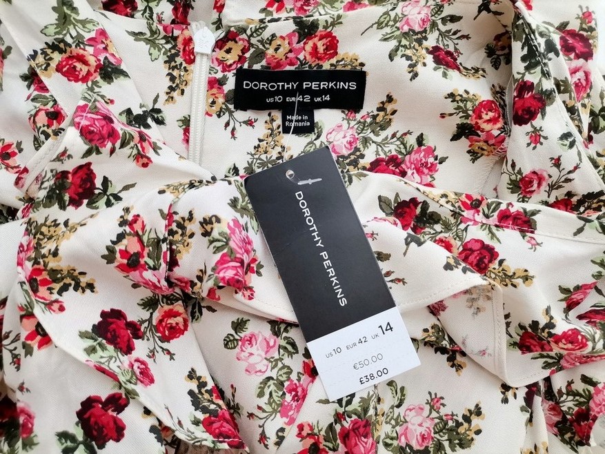 Dorothy perkins Rozmiar 14 (42) Kolor Kremowy W serek Sukienka Maxi Krótki rękaw Długa Materiał Wiskoza 100% Dorothy perkins Rozmiar 14 (42) Kolor Kremowy W serek Sukienka Maxi Krótki rękaw Długa Materiał Wiskoza 100%